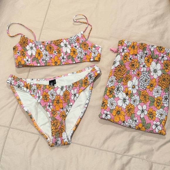triangl swimwear Other - Triangl Bikini Top (S) and Bottom (XL) - Floral LAST CHANCE